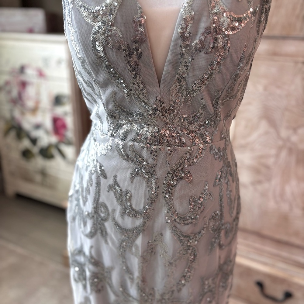 NEW Silver Sequin Dress, Gray Dress, Prom Dress, Silver Dress, NWOT, Size 8 - Picture 3 of 10